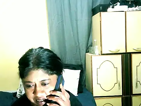 Snapshot of IndianPleasures21 chatting on May 22, 5:55 pm IndianPleasures21 online show from May 22, 5:55 pm