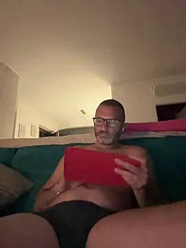 Snapshot of ivandotato23 chatting on July 24, 7:43 pm ivandotato23 online show from July 24, 7:43 pm