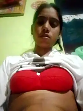 wifedesi7050 online show from April 8, 8:21 pm