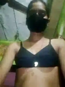 wifedesi7050 online show from April 13, 9:19 pm