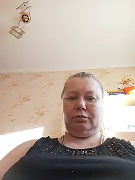 Snapshot of KiraStanton chatting on May 30, 4:12 pm KiraStanton online show from May 30, 4:12 pm