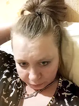 KiraStanton online show from April 9, 6:25 pm