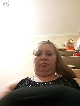 Snapshot of KiraStanton chatting on April 30, 9:19 pm KiraStanton online show from April 30, 9:19 pm