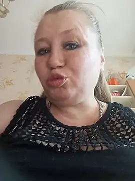 Snapshot of KiraStanton chatting on July 13, 12:37 pm KiraStanton online show from July 13, 12:37 pm