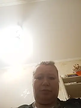 Snapshot of KiraStanton chatting on June 3, 7:51 pm KiraStanton online show from June 3, 7:51 pm