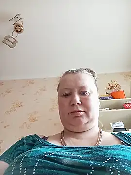 Snapshot of KiraStanton chatting on May 21, 3:31 pm KiraStanton online show from May 21, 3:31 pm