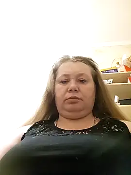 KiraStanton online show from April 3, 6:47 pm