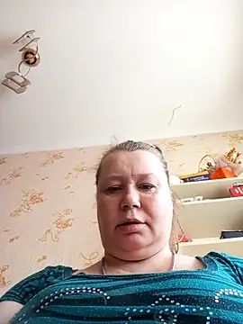 KiraStanton online show from April 17, 11:35 am