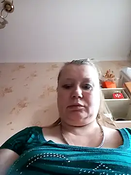 Snapshot of KiraStanton chatting on April 23, 4:41 pm KiraStanton online show from April 23, 4:41 pm