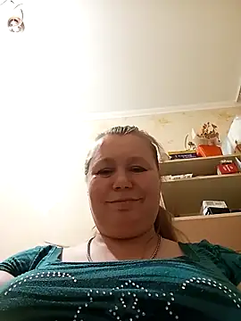 Snapshot of KiraStanton chatting on May 13, 1:01 am KiraStanton online show from May 13, 1:01 am