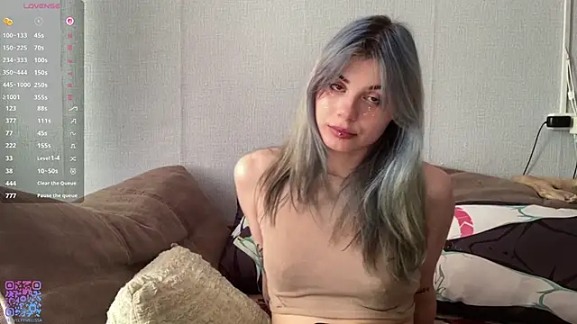 Emmibrilson online show from May 24, 10:37 am