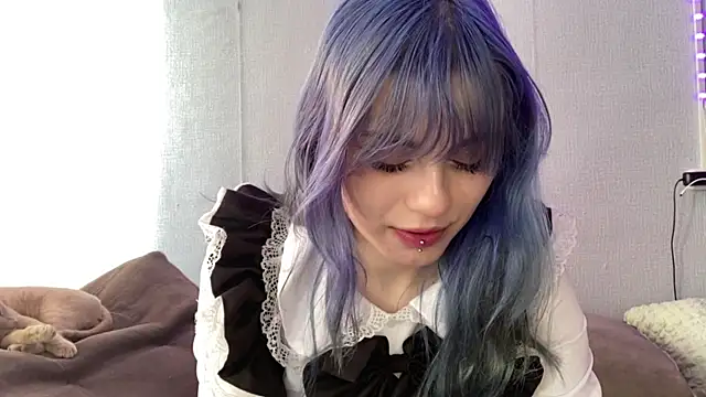 Emmibrilson online show from March 28, 10:38 am