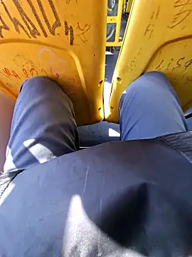 Snapshot of PudimGuloso chatting on March 1, 5:57 pm PudimGuloso online show from March 1, 5:57 pm