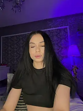 Olivia Noor online show from March 29, 2:02 am