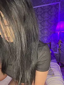 Olivia Noor online show from April 3, 12:28 am