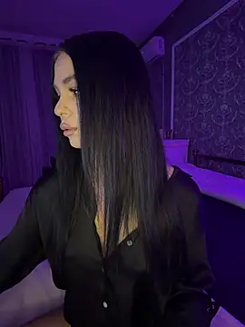 Olivia Noor online show from April 15, 5:39 pm