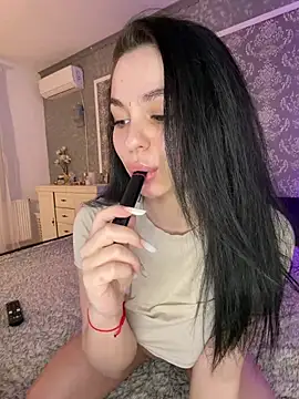 Olivia Noor online show from March 12, 11:20 pm