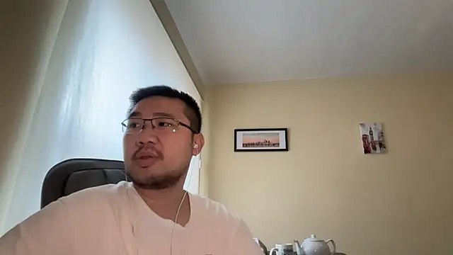 jasonryu2025 online show from April 10, 8:43 am