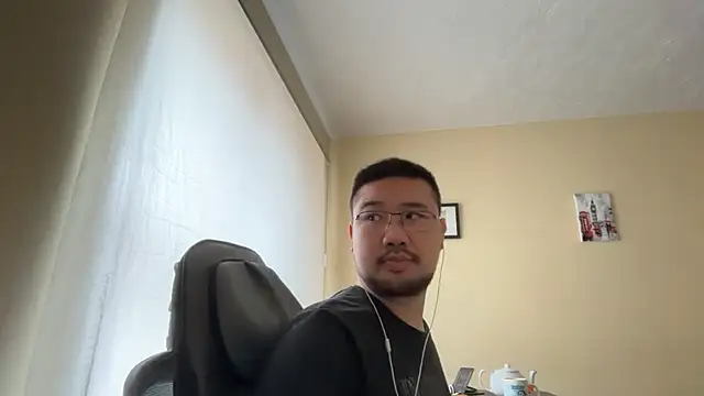 jasonryu2025 online show from April 2, 10:44 am