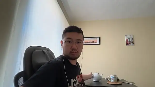 jasonryu2025 online show from May 1, 1:49 pm