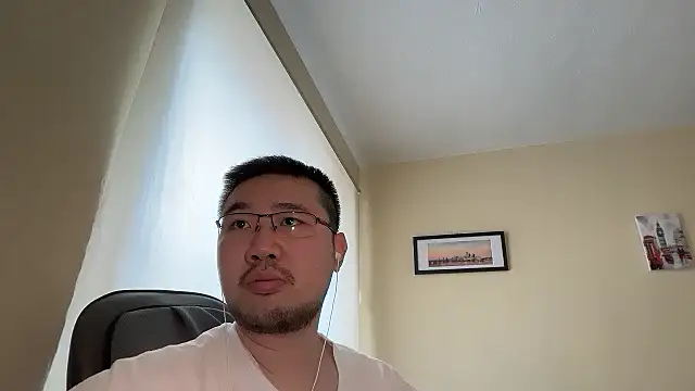 jasonryu2025 online show from April 9, 10:54 am