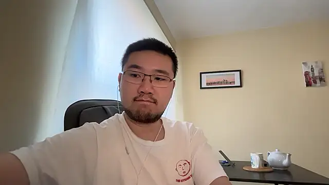 jasonryu2025 online show from April 18, 9:11 am