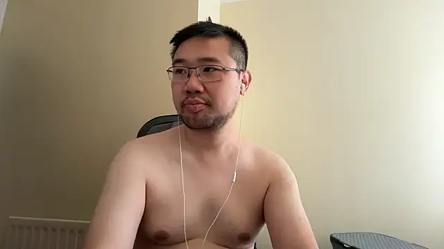jasonryu2025 online show from May 31, 8:53 am