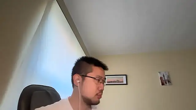 jasonryu2025 online show from April 19, 9:43 am