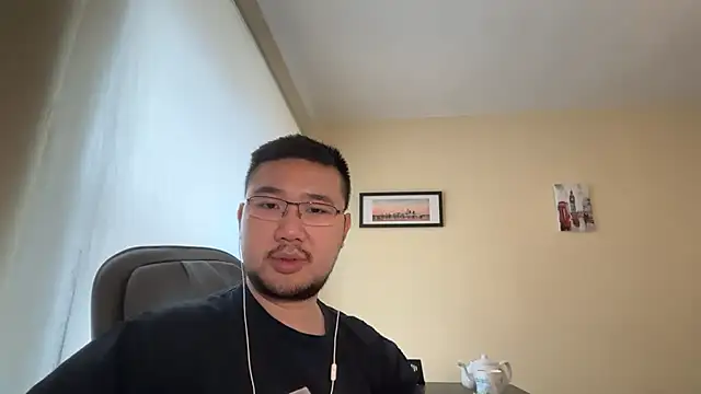 jasonryu2025 online show from May 4, 10:29 am