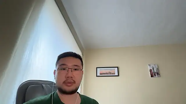 jasonryu2025 online show from May 3, 9:47 am