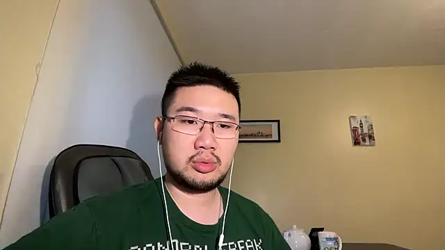 jasonryu2025 online show from May 2, 7:30 pm