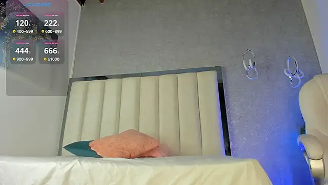 Ambarr Moon  online show from March 13, 7:30 pm