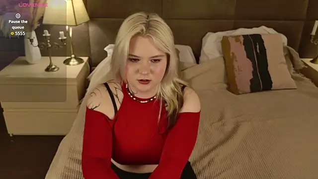 Ivy Marlowe online show from March 24, 2:28 pm