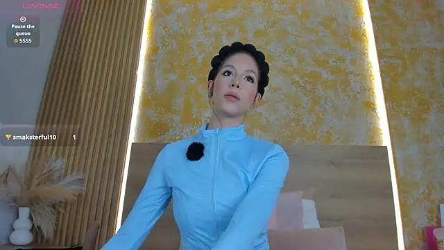 Snapshot of julietta_pink chatting on June 29, 12:16 pm julietta pink online show from June 29, 12:16 pm