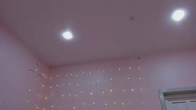 Amder Allen online show from March 13, 3:55 am