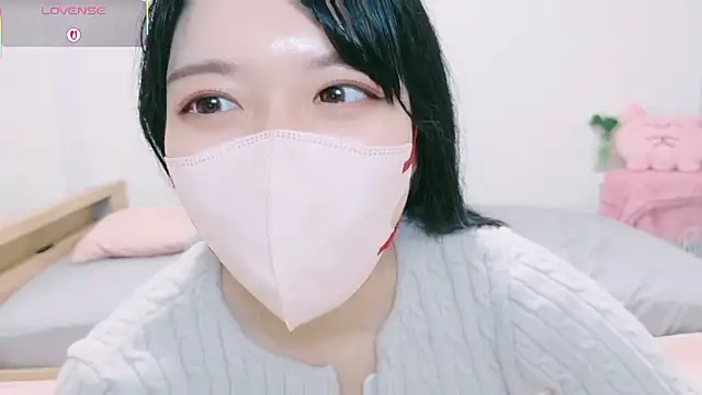 natsuka-chan online show from April 14, 11:04 am