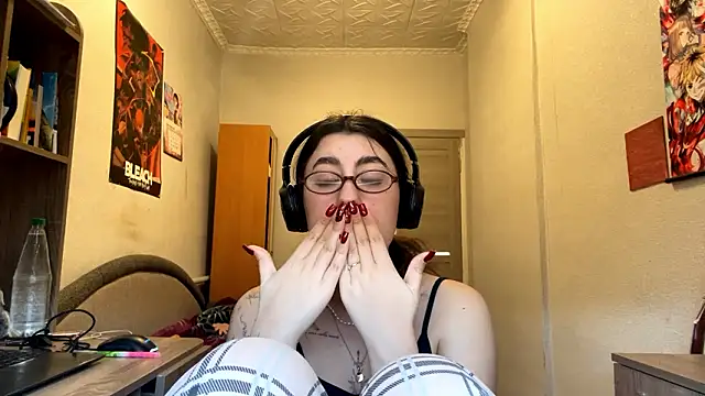 AshlynWabasha online show from March 9, 1:25 pm