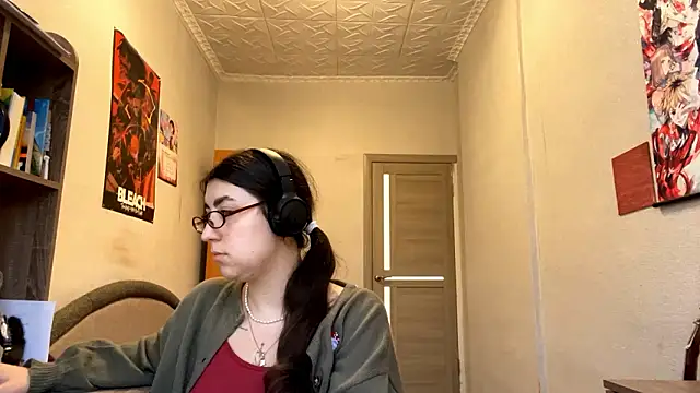 AshlynWabasha online show from March 11, 1:27 pm