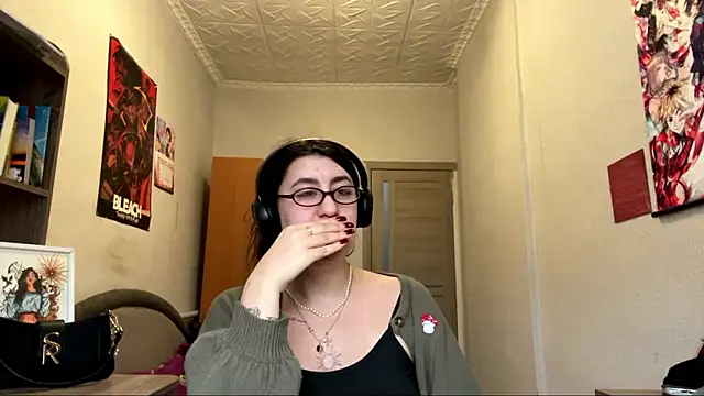 AshlynWabasha online show from February 26, 1:22 pm