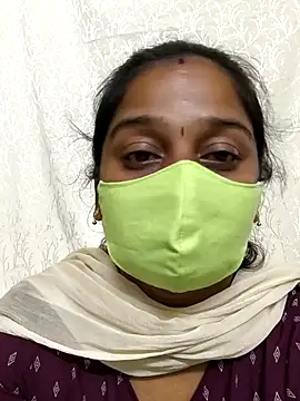 Shaliniqueen online show from March 15, 8:21 am