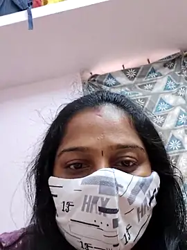 Snapshot of Shaliniqueen chatting on June 15, 12:27 pm Shaliniqueen online show from June 15, 12:27 pm