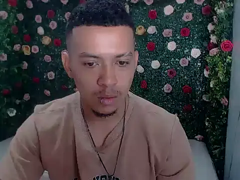 Snapshot of dylans_brown chatting on February 23, 5:02 pm dylans brown online show from February 23, 5:02 pm