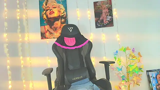 Valeria Douglas online show from February 28, 2:33 am