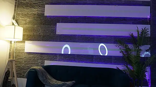 ItsIvyLicious  online show from February 25, 8:52 pm