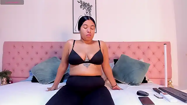 ZeynepYilmaz online show from March 23, 3:39 am