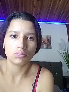 milk chloe  online show from April 17, 1:36 pm