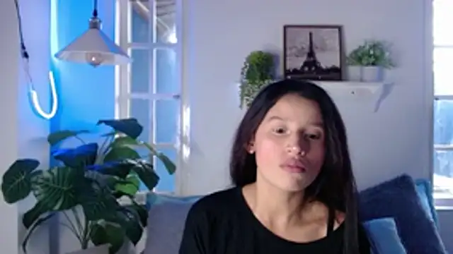 milk chloe  online show from March 19, 1:44 pm