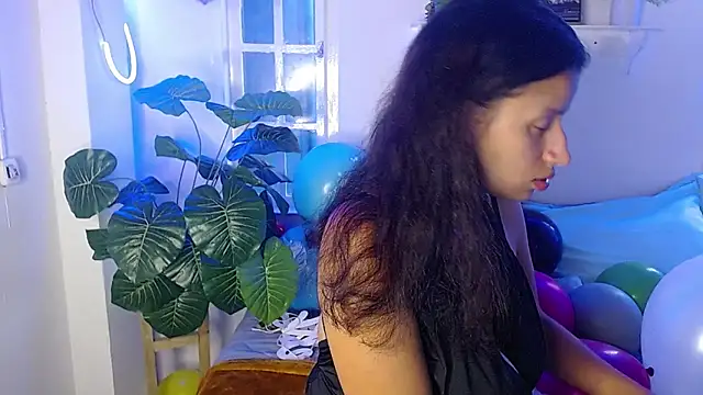 milk chloe  online show from March 23, 1:22 pm