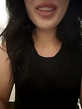 halii21 online show from July 9, 11:04 pm