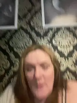 Snapshot of Busty-GilfQuinn chatting on February 20, 6:54 pm Busty-GilfQuinn online show from February 20, 6:54 pm